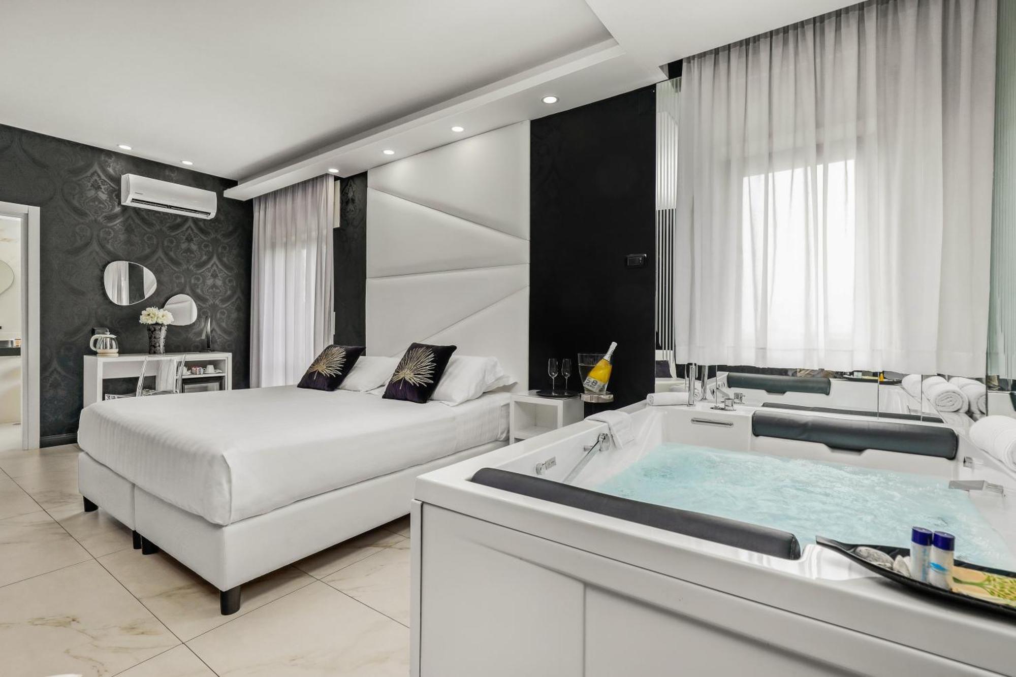 Reggia Suite Spa Hotel Казерта Экстерьер фото