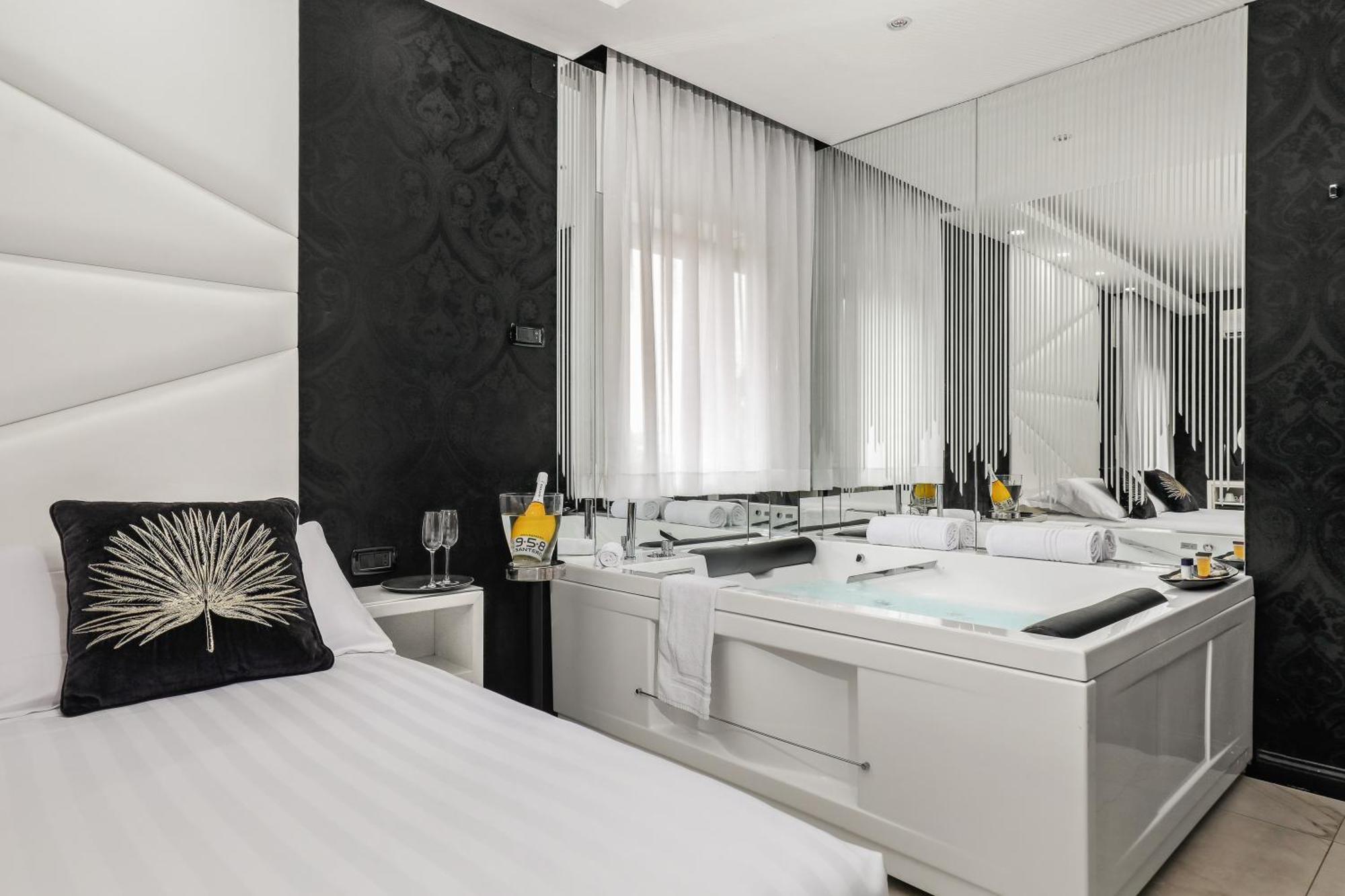 Reggia Suite Spa Hotel Казерта Экстерьер фото